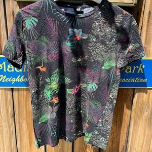 H&M Mens tropical print shirt